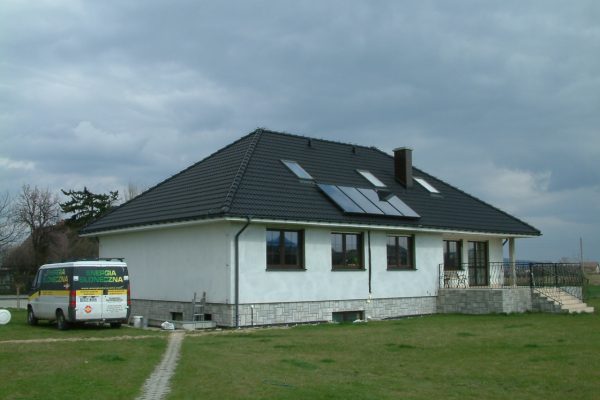 System solarny CWU Bielawa ulica Grunwaldzka